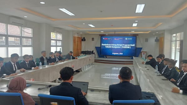 Pembukaan Sidang Skripsi Program Studi Teknik Komputer: Mengawal Lahirnya Lulusan Berkualitas dan Inovatif